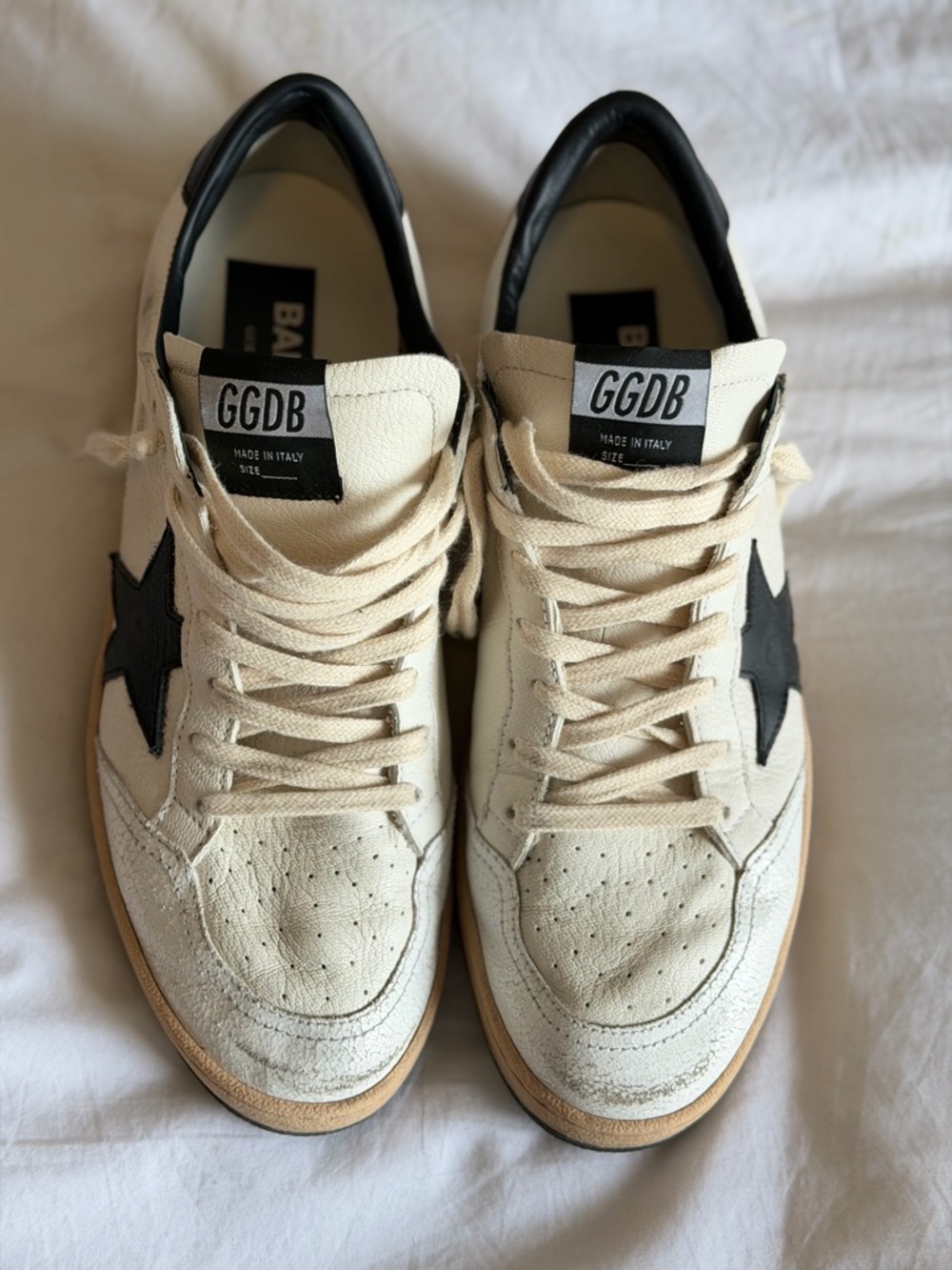 GOLDEN GOOSE Ballstar Leather Low-Top Sneakers in Off-White & Black - Picture 7 of 16